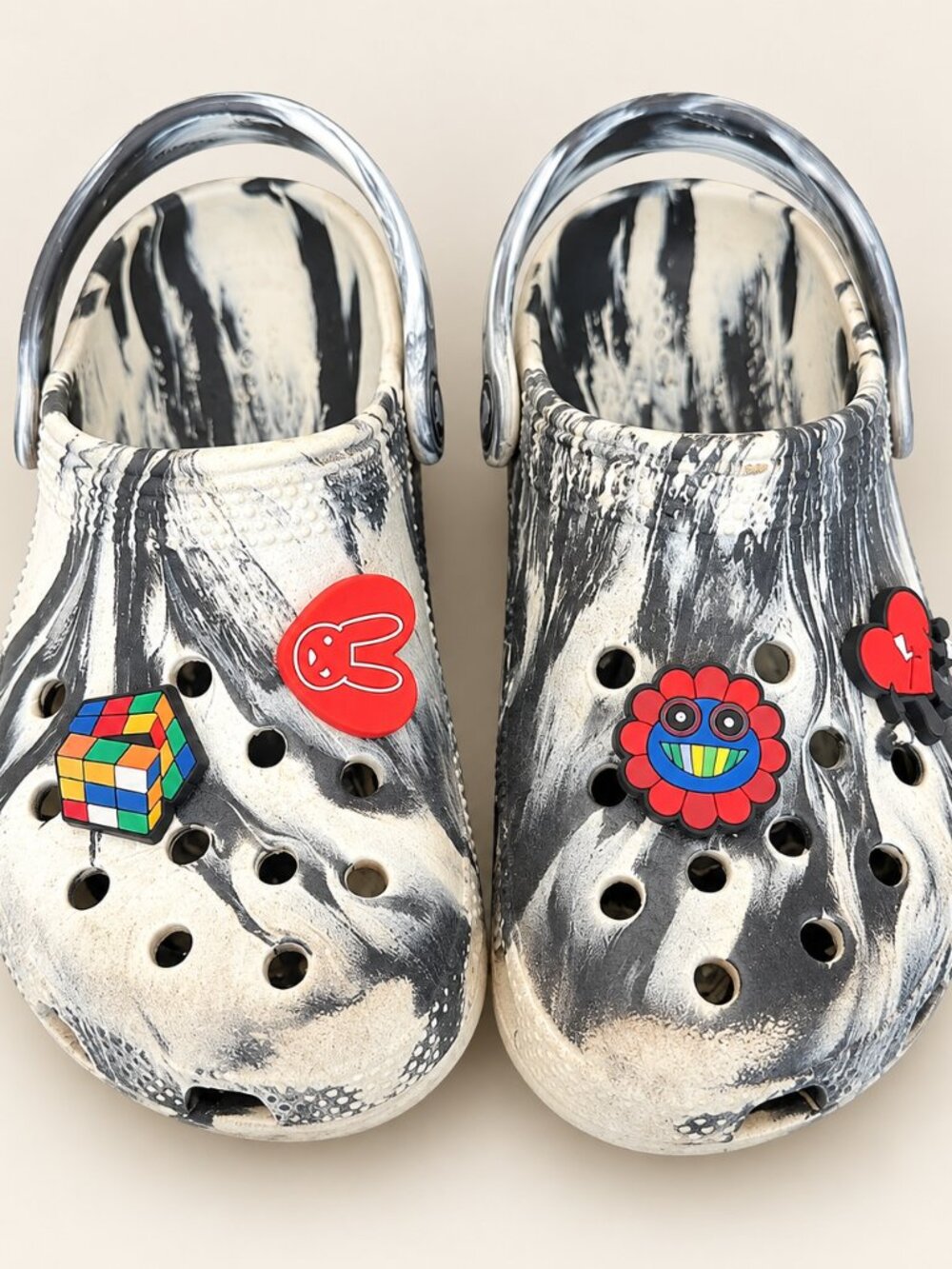 Crocs Kids Classic Clogs Y13 Black White Marble Jibbitz